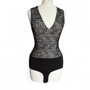 Alicia & Olivia black lace bodysuit with V-neck 258